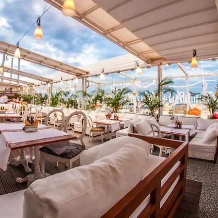 וילה Vila Cristea Mamaia Nord Năvodari
